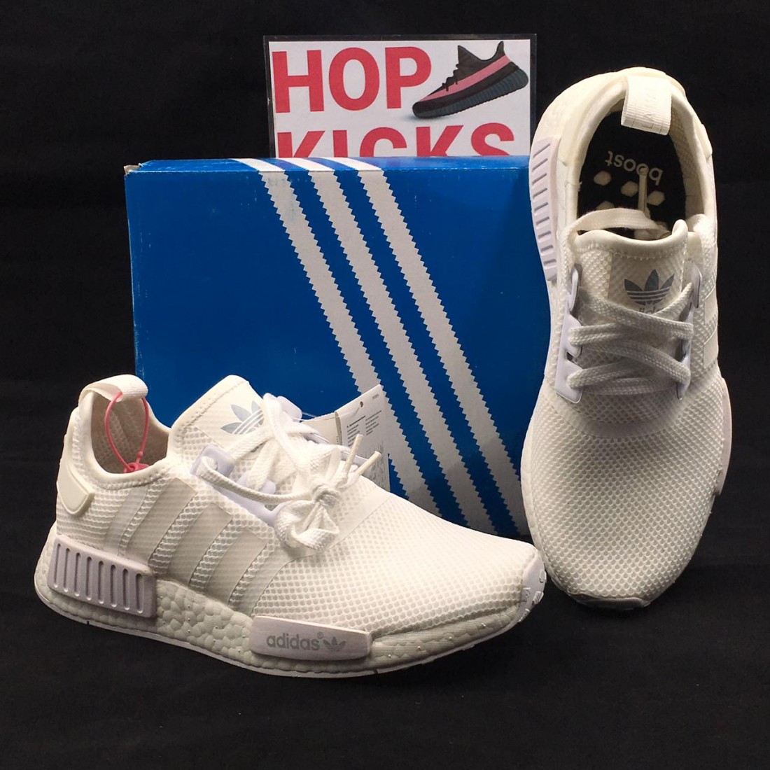 nmd r1 tripple white